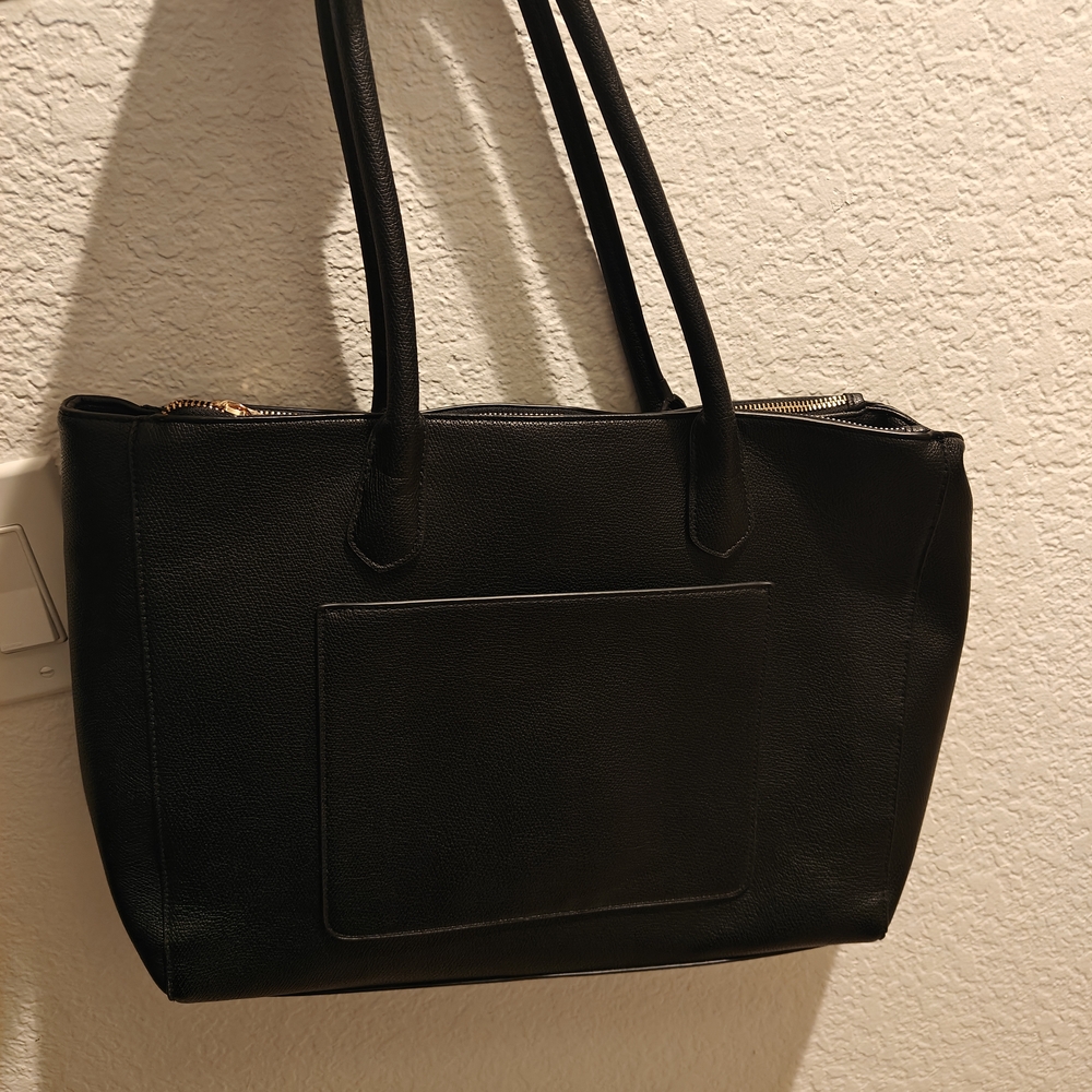 Elegant Black Tote Laptop Bag